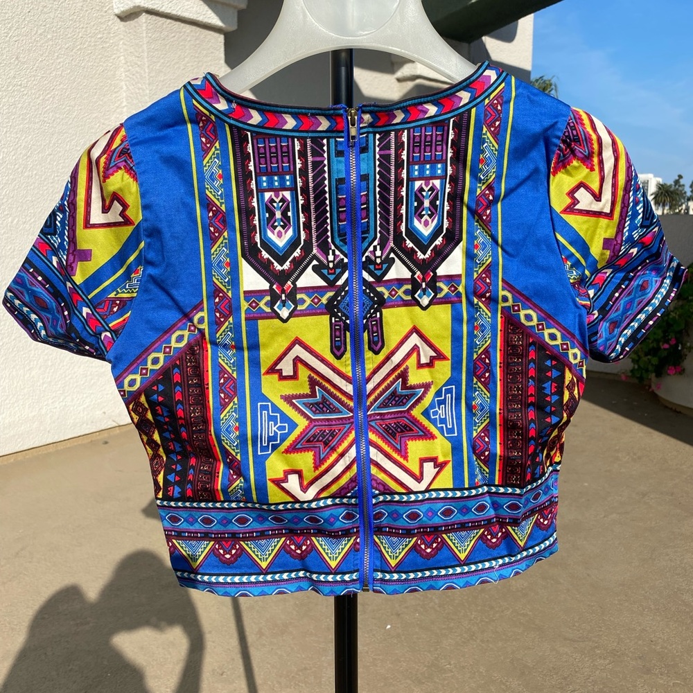 Patterned Crop Top - Picture 4 of 4